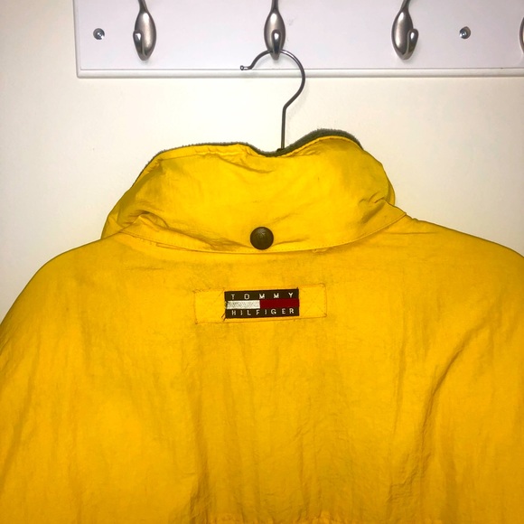 Tommy Hilfiger MENS vintage down jacket. - Picture 5 of 5